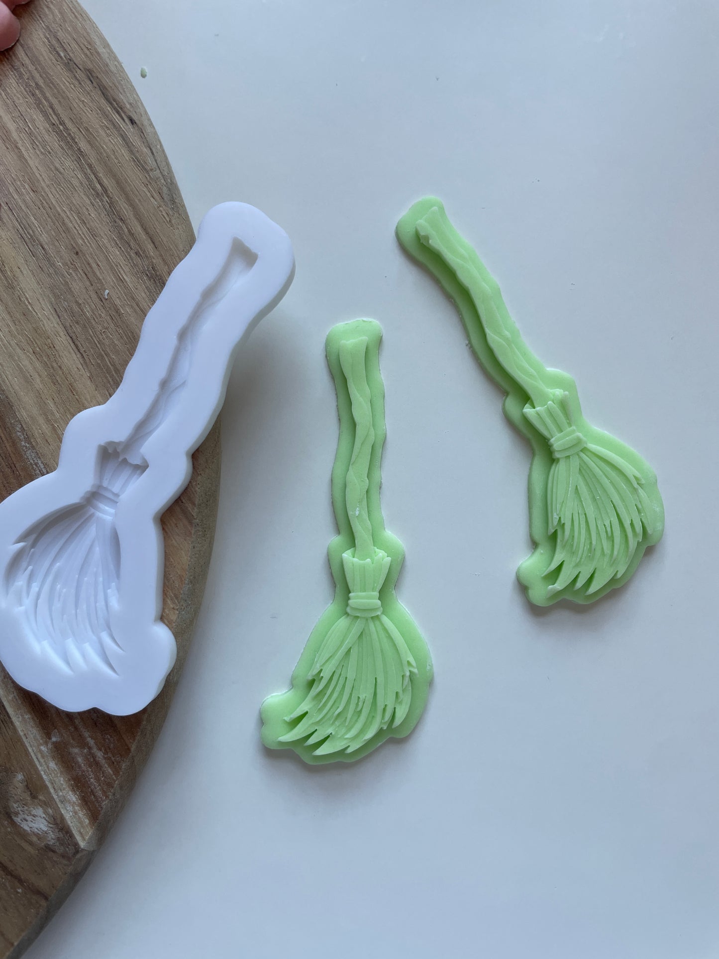 Wicked Witch Broomstick | Embosser / Debosser And Cutter