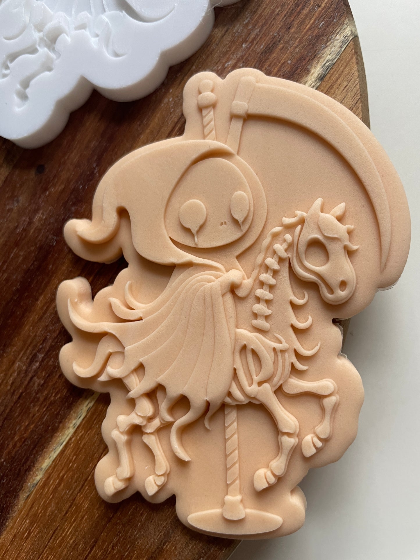 Reaper Skeleton Carousel | Embosser / Debosser And Cutter Set