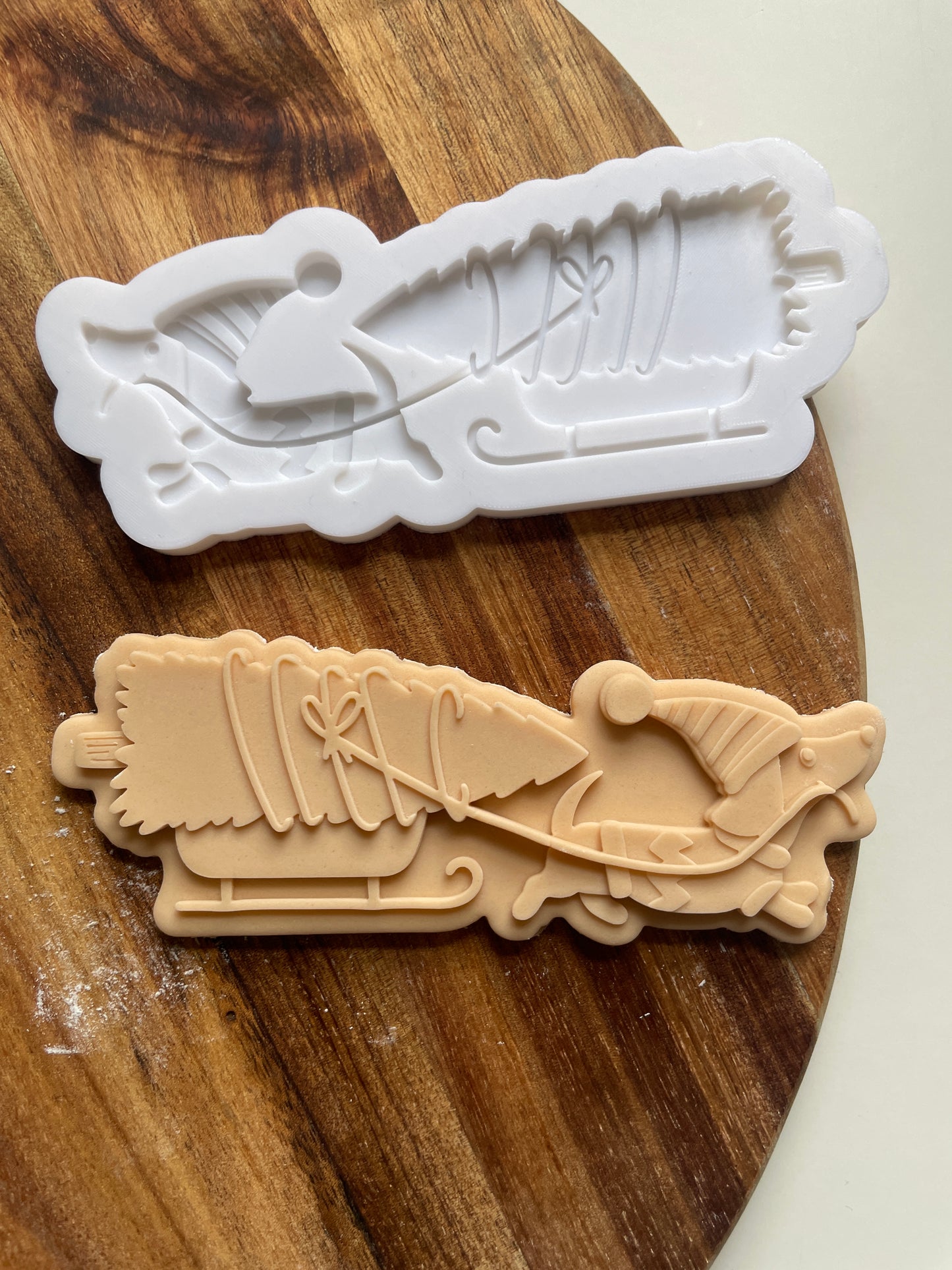 Dachshund Through The Snow | Embosser / Debosser And Cutter Set