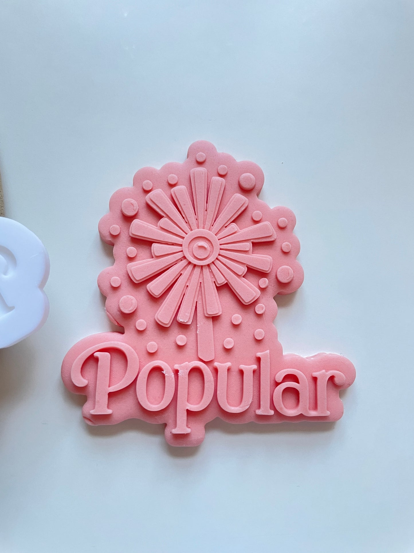 Popular wand wicked theme debosser and cutter for fondant toppers
