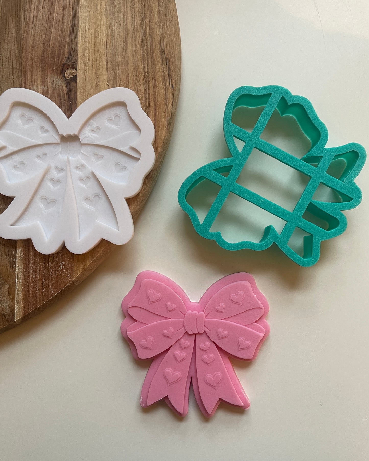 Pretty Ribbon With Heart Pattern | Debosser / Embosser And Cutter Set.