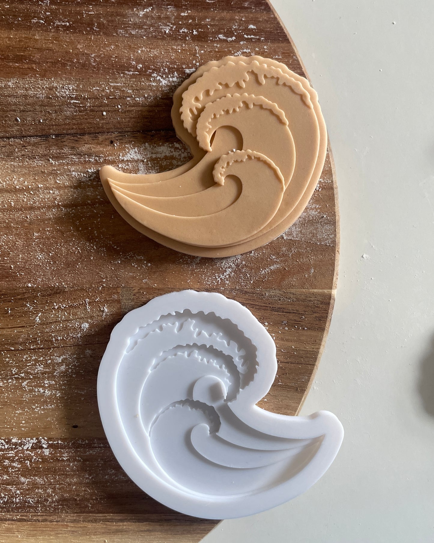 Tidal Wave | Debosser And Cutter