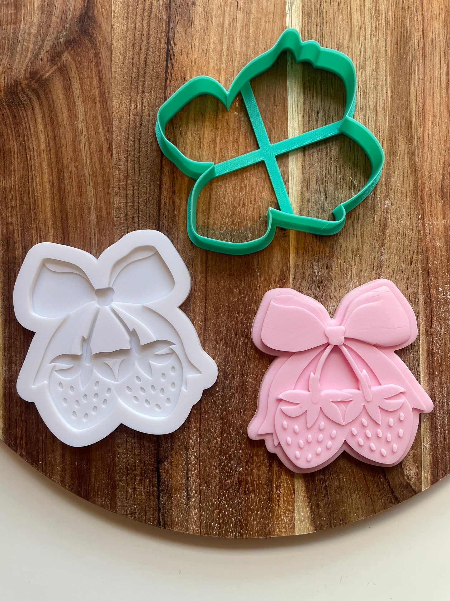 Strawberries With A Bow | Debosser / Embosser And Cutter Set.