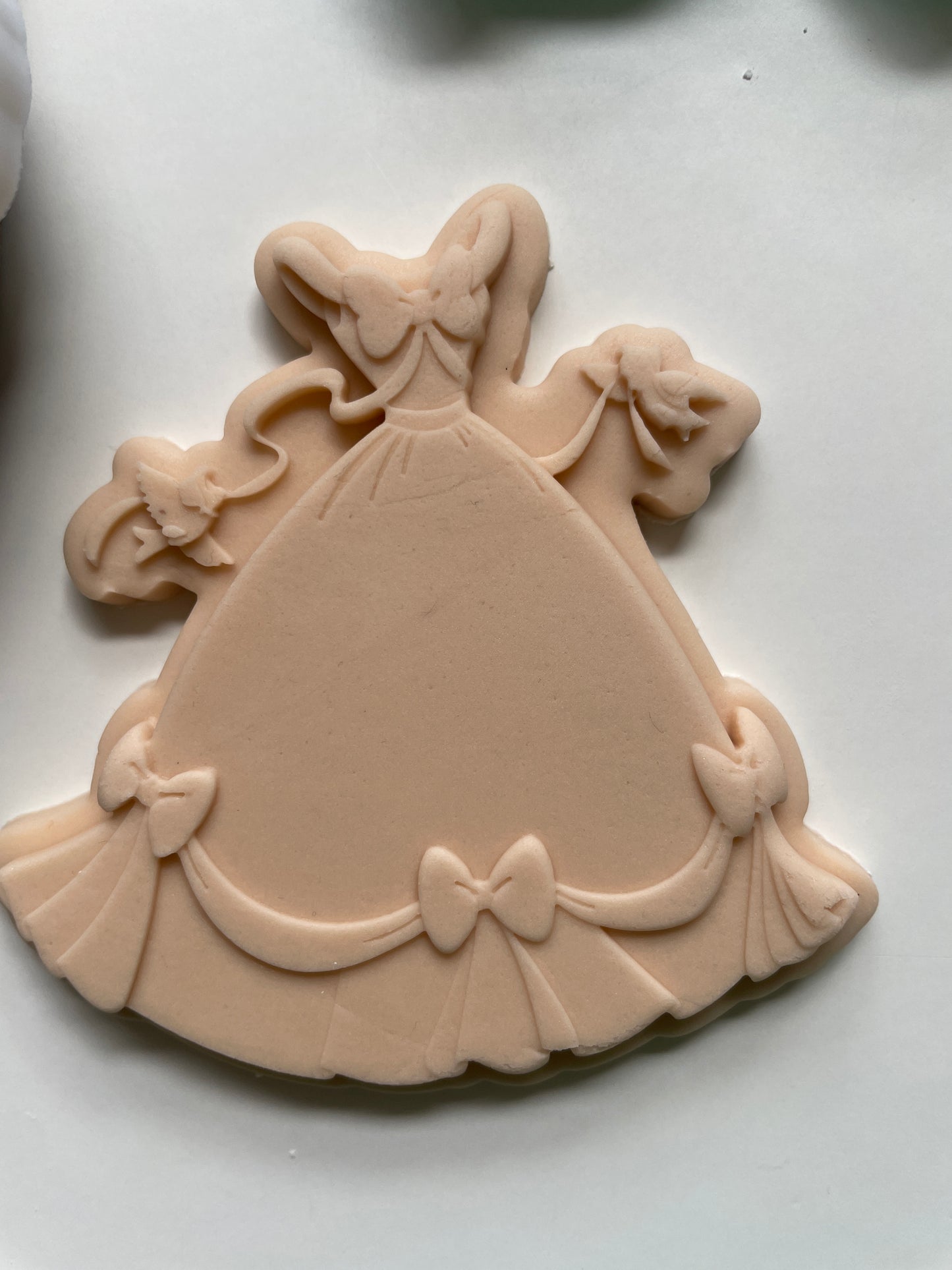 Birds And Princess Dress | Embosser / Debosser And Cutter