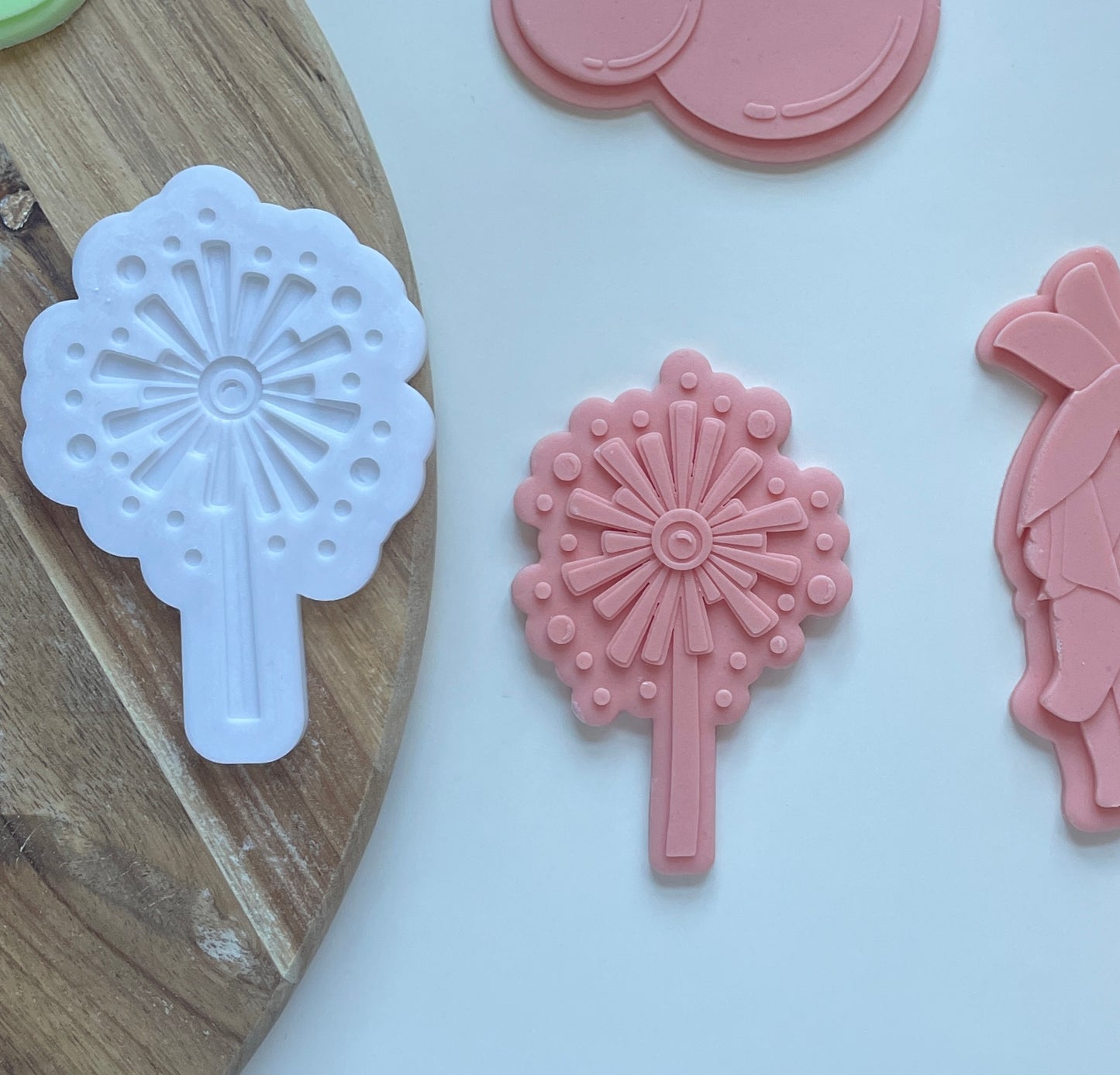 Magic Bubble Wand | Embosser / Debosser And Cutter Set