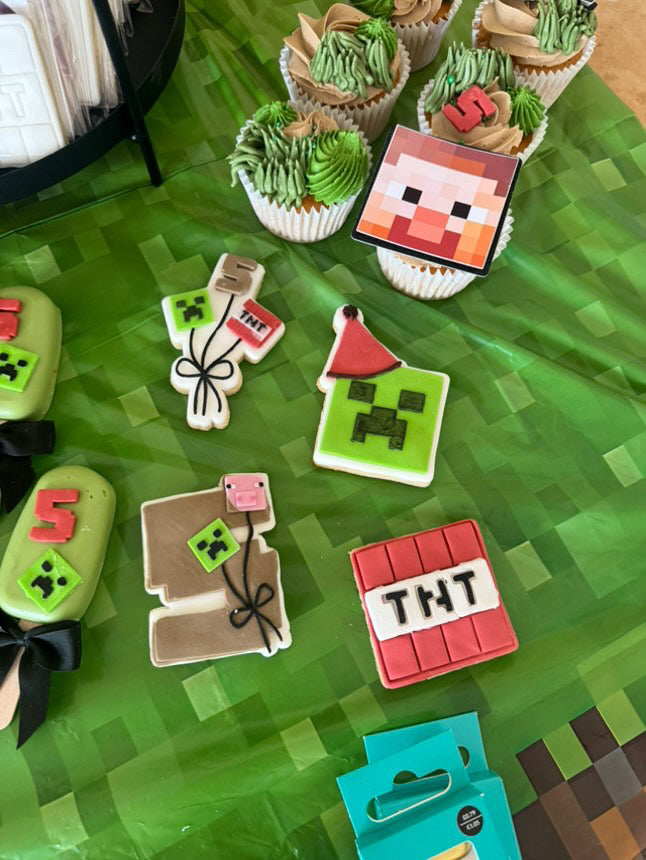 Party Creeper | Embosser / Debosser And Cutter