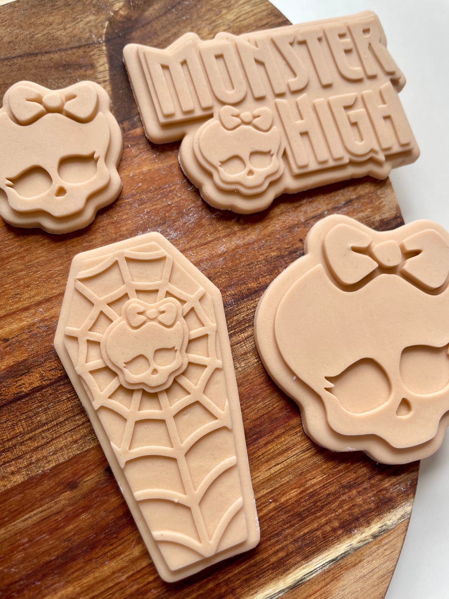 Monster High Skull Logo