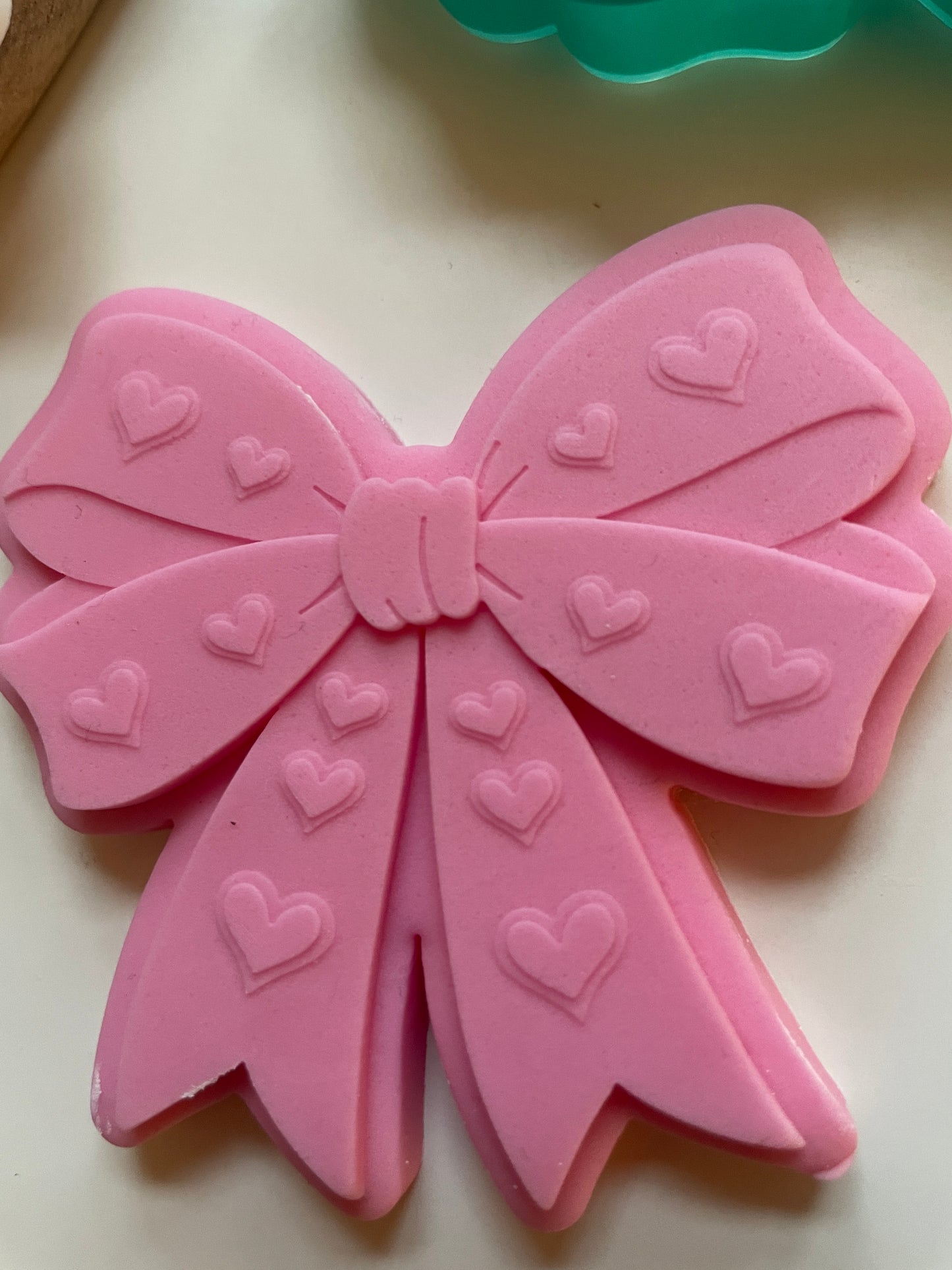 Pretty Ribbon With Heart Pattern | Debosser / Embosser And Cutter Set.