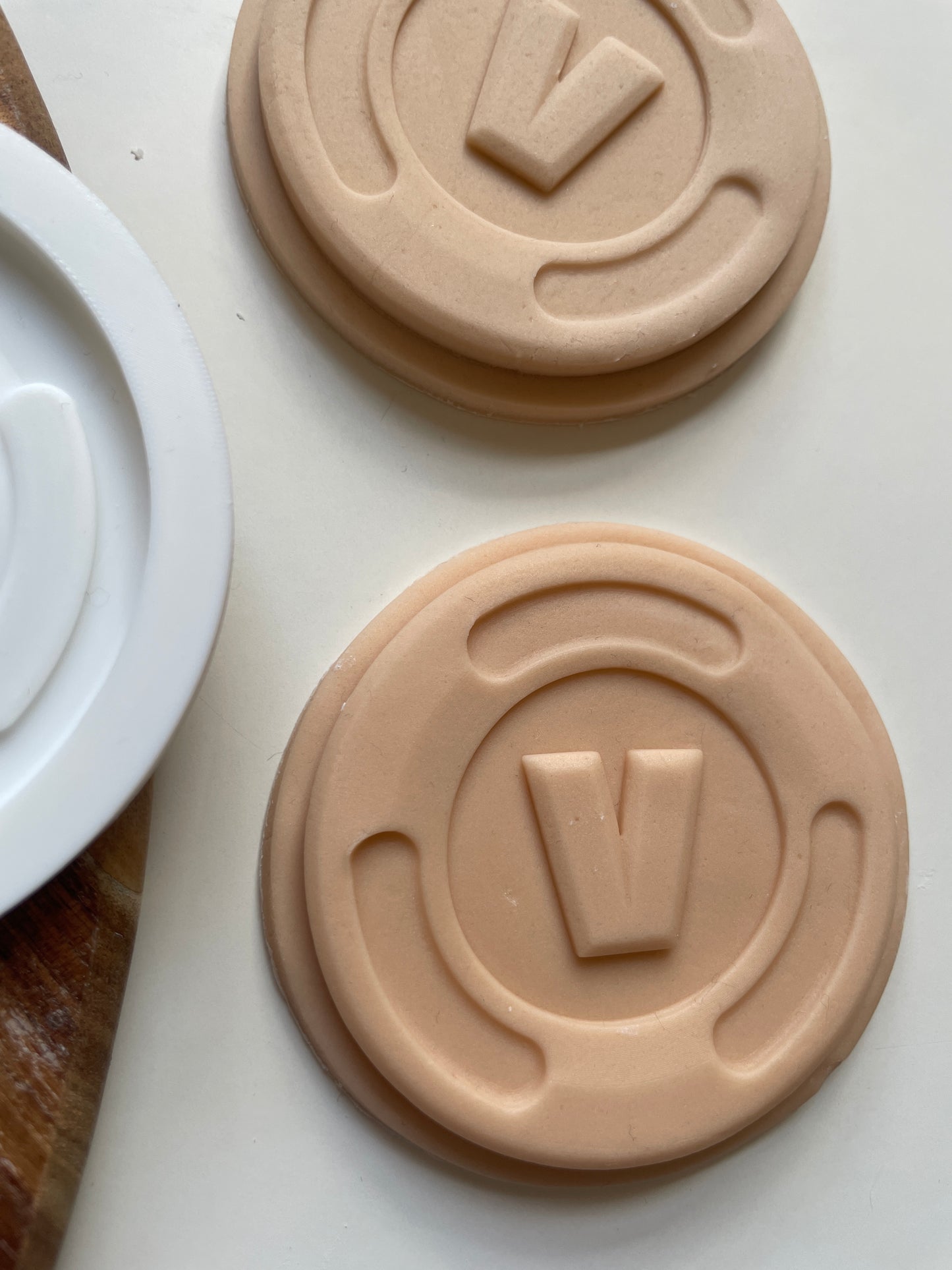 V Buck Gaming Coin | Embosser / Debosser And Cutter Set