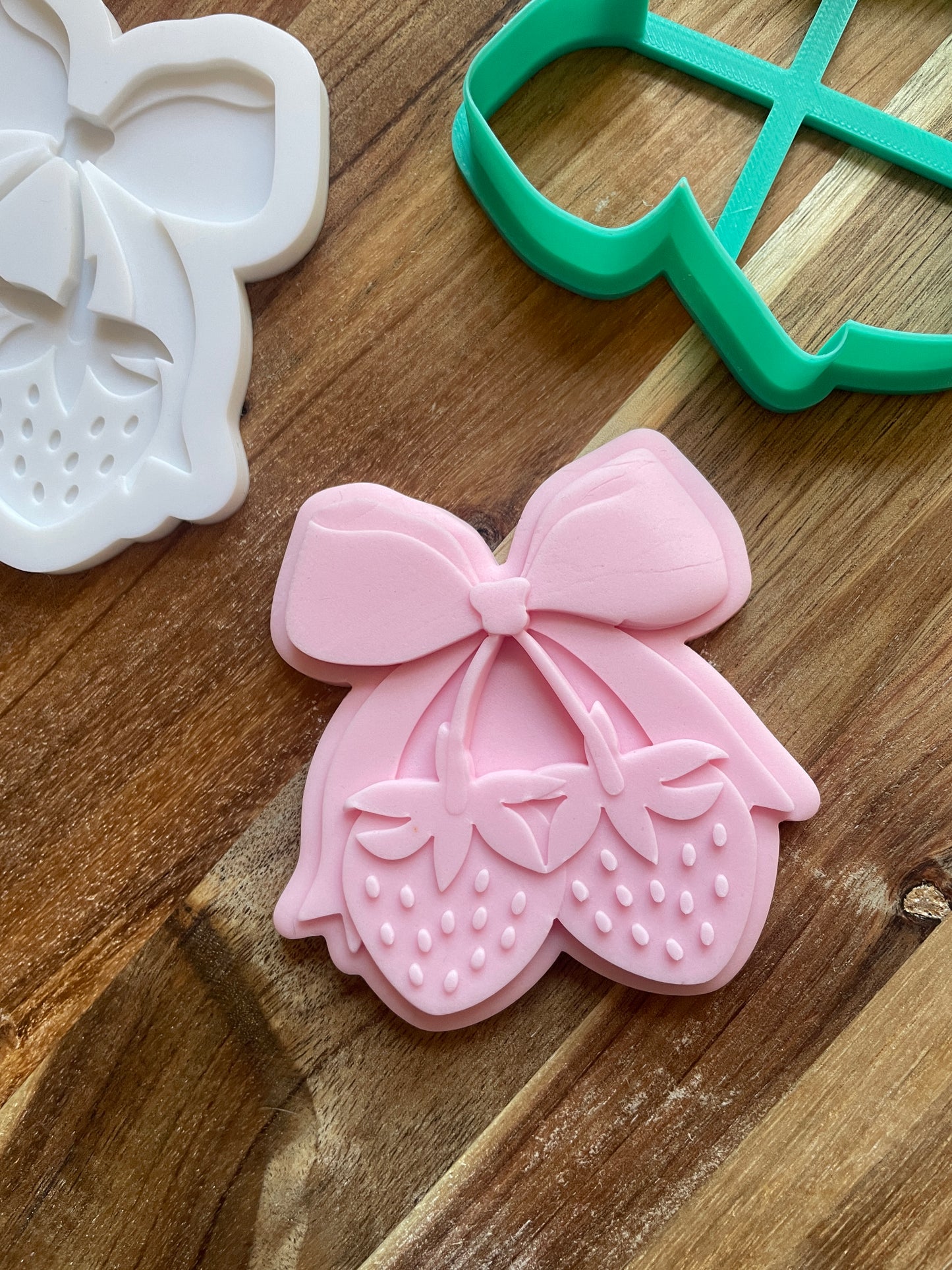 Strawberries With A Bow | Debosser / Embosser And Cutter Set.