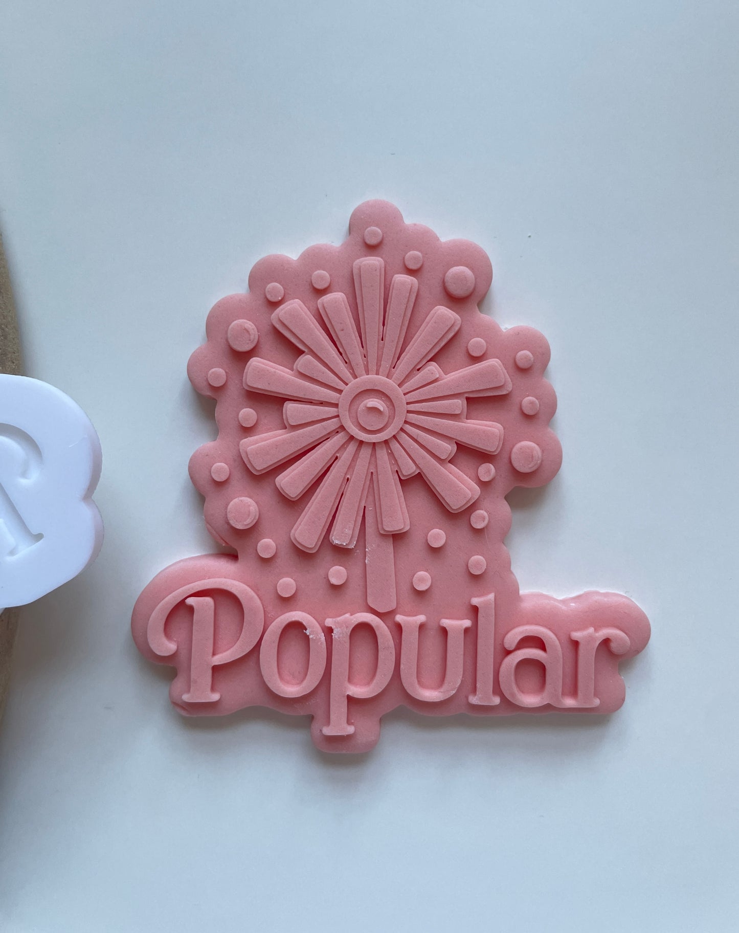 Popular wand wicked theme debosser and cutter for fondant toppers