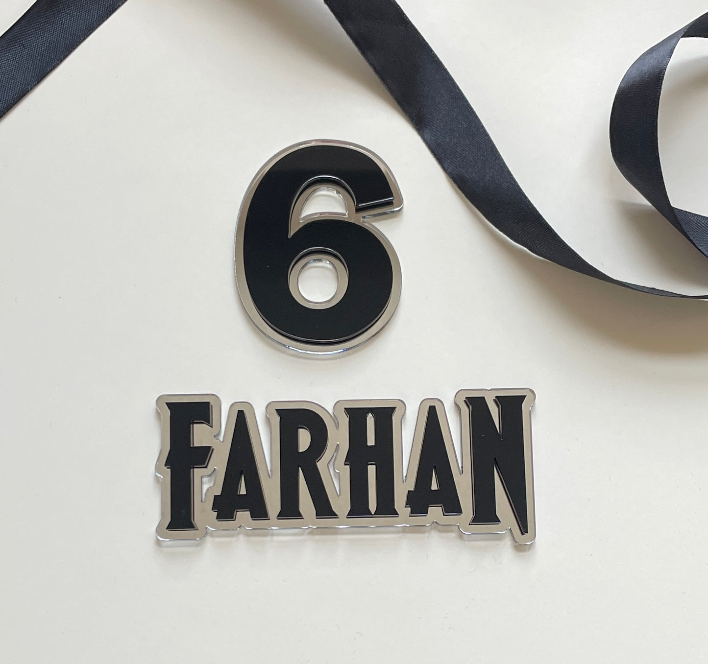 Black panther theme cake charm set