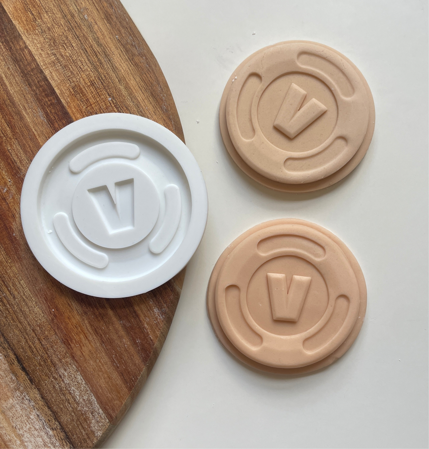 V Buck Gaming Coin | Embosser / Debosser And Cutter Set