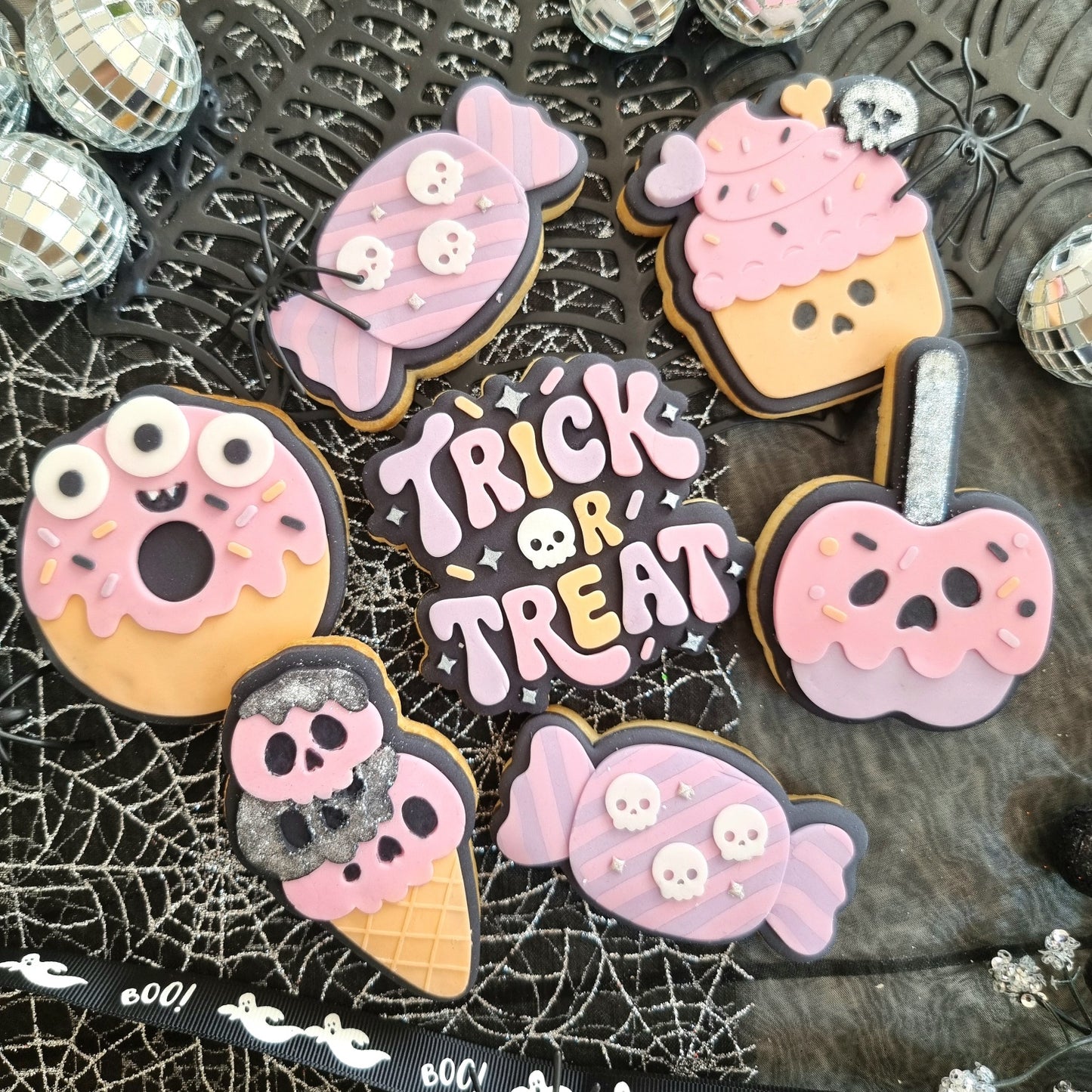 Trick Or Treat | Embosser / Debosser And Cutter Set