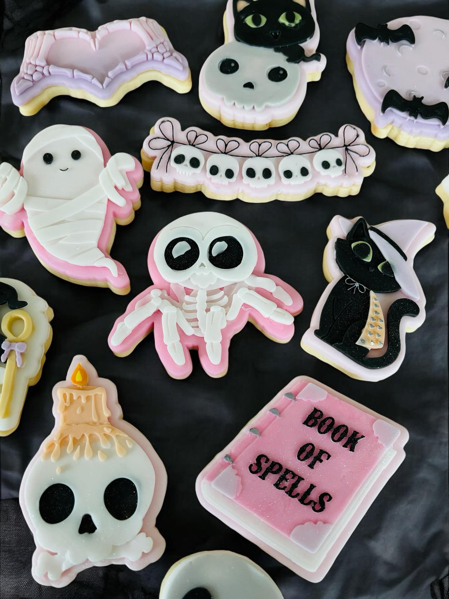 Skull banner / bunting | Debosser and cutter Set