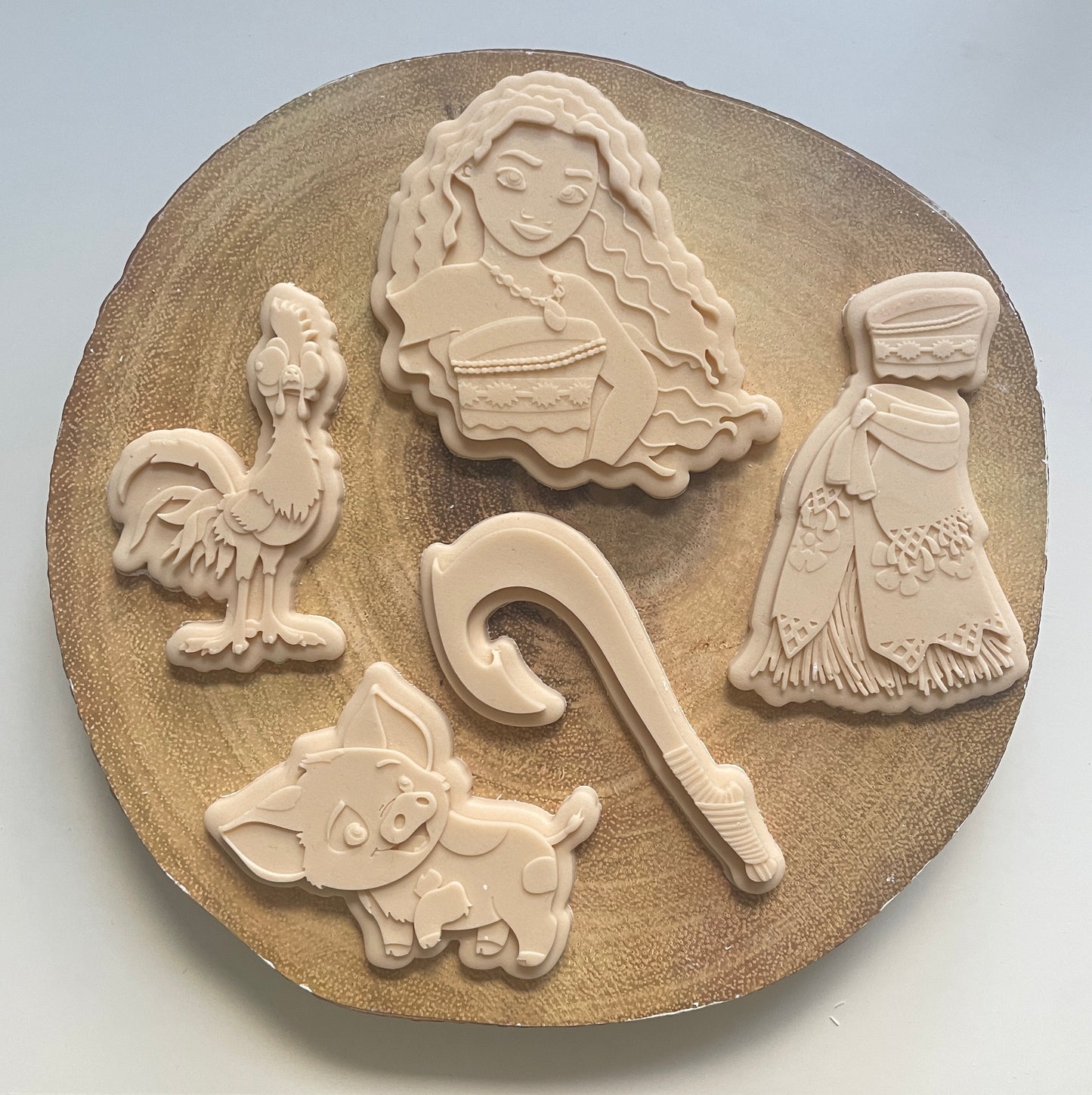 Moana theme fondant Embossers and Debossers with matching cutter
