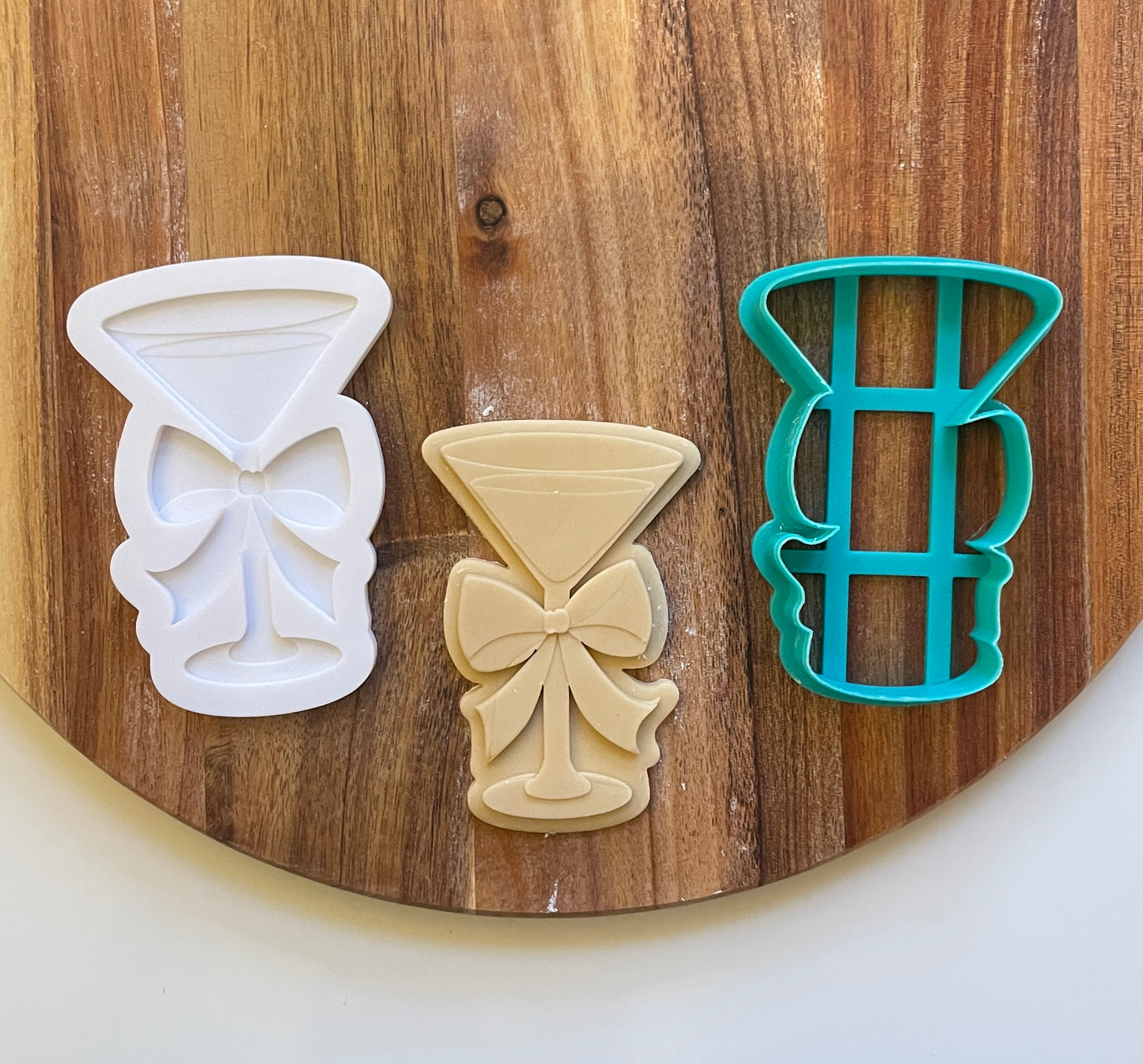 martini glass 3d embosser debosser and cutter set for fondant and biscuits with bow