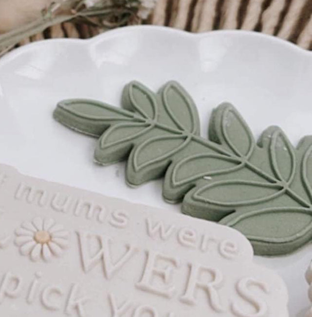 If Mums Were Flowers I’d Pick You | Debosser / Embosser And Cutter Set