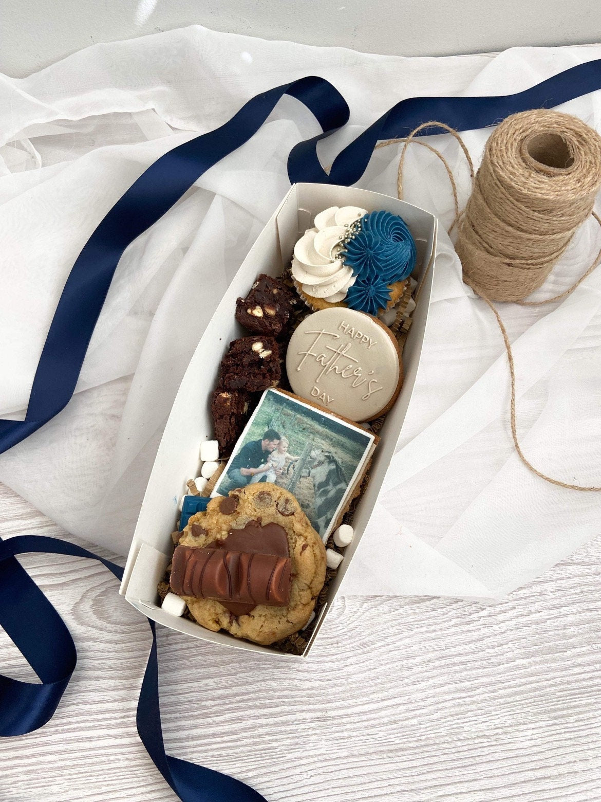 Edible Polaroid photos. 6 Personalised photos. Edible icing photos.