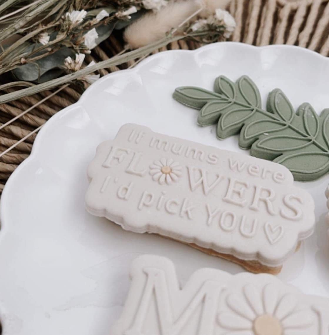 Mum With Daisy Design | Debosser / Embosser