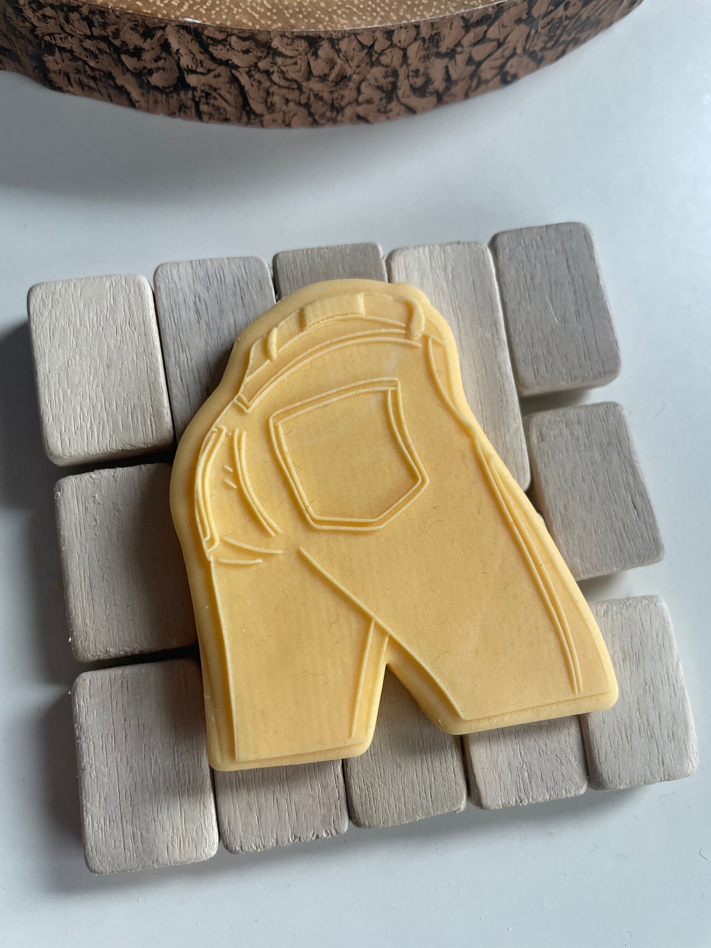 Mum jeans / mom jeans debosser and cutter.