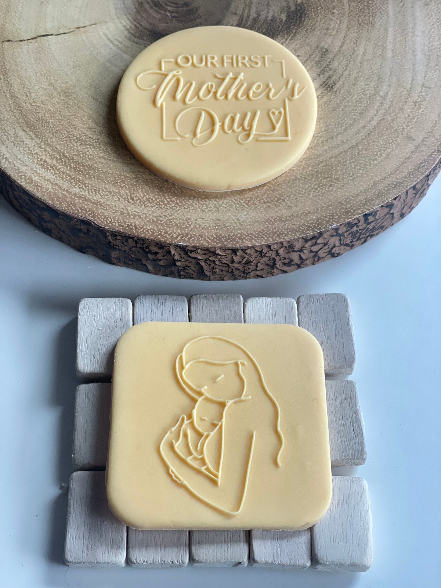 Mum and Baby | Debosser / Embosser