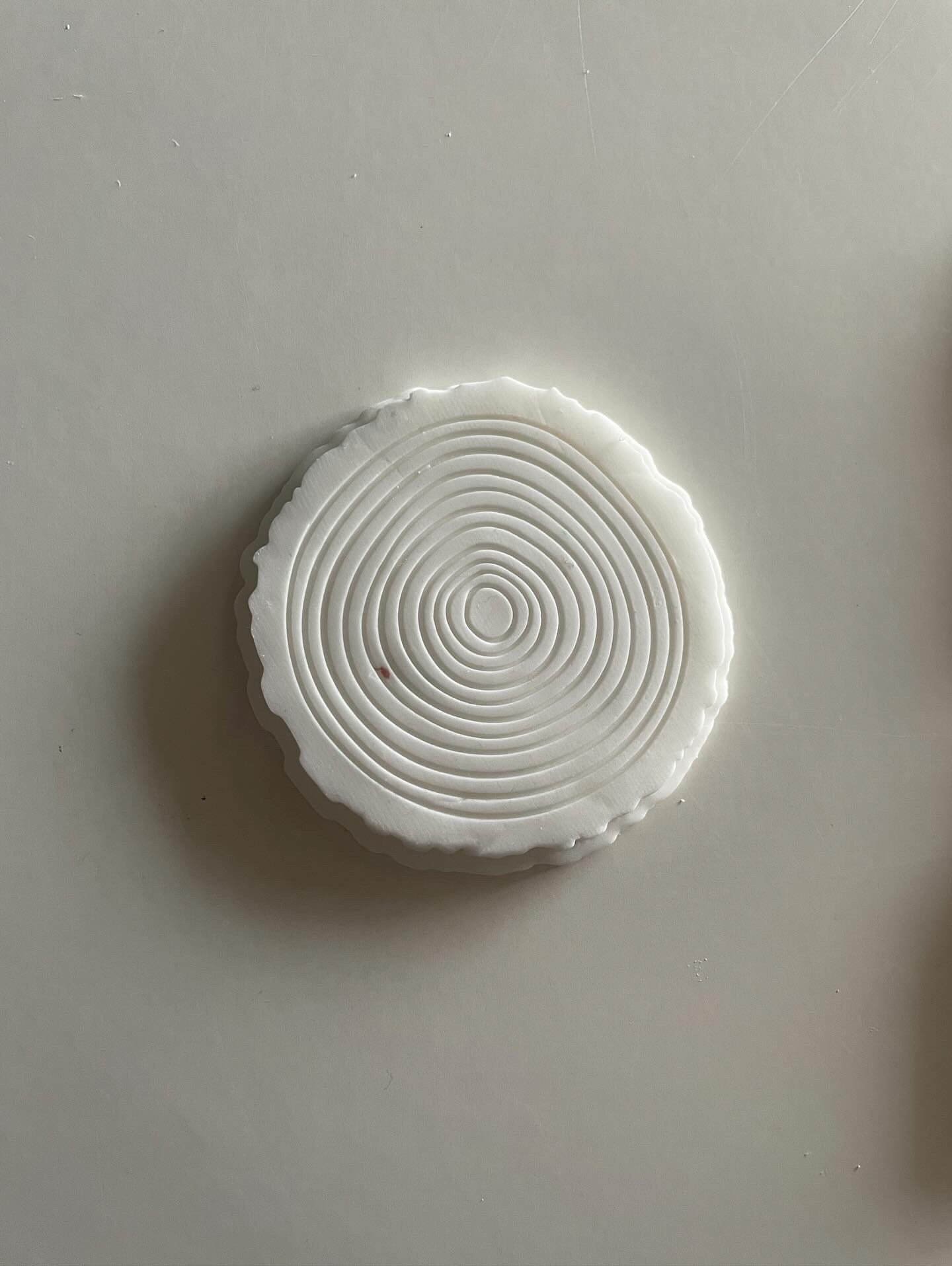 Wood slice fondant stamp and cutter.