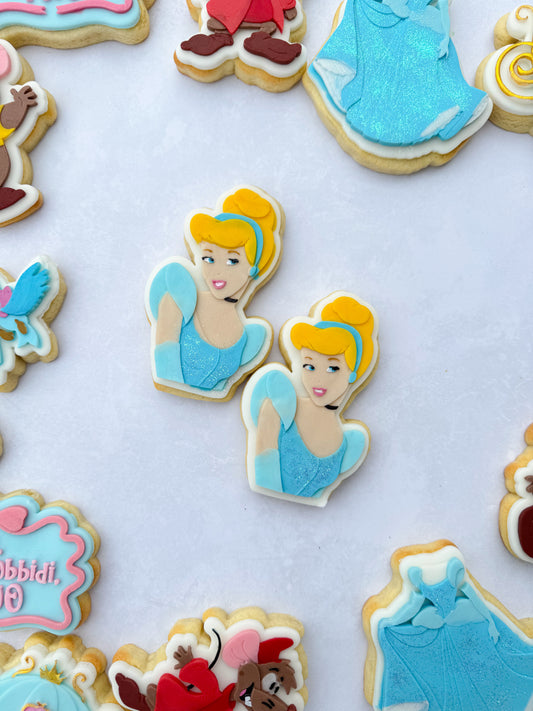 Cinderella | Embosser / Debosser And Cutter Set