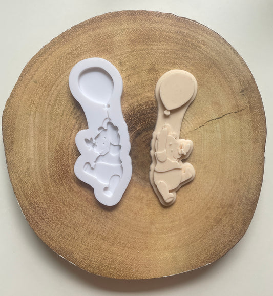 Pooh Bear Holding Balloon | Debosser / Embosser And Cutter Set
