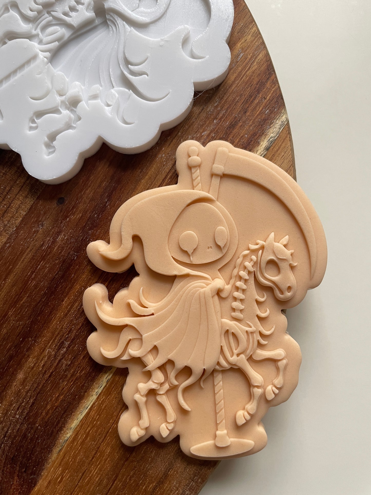 Reaper Skeleton Carousel | Embosser / Debosser And Cutter Set