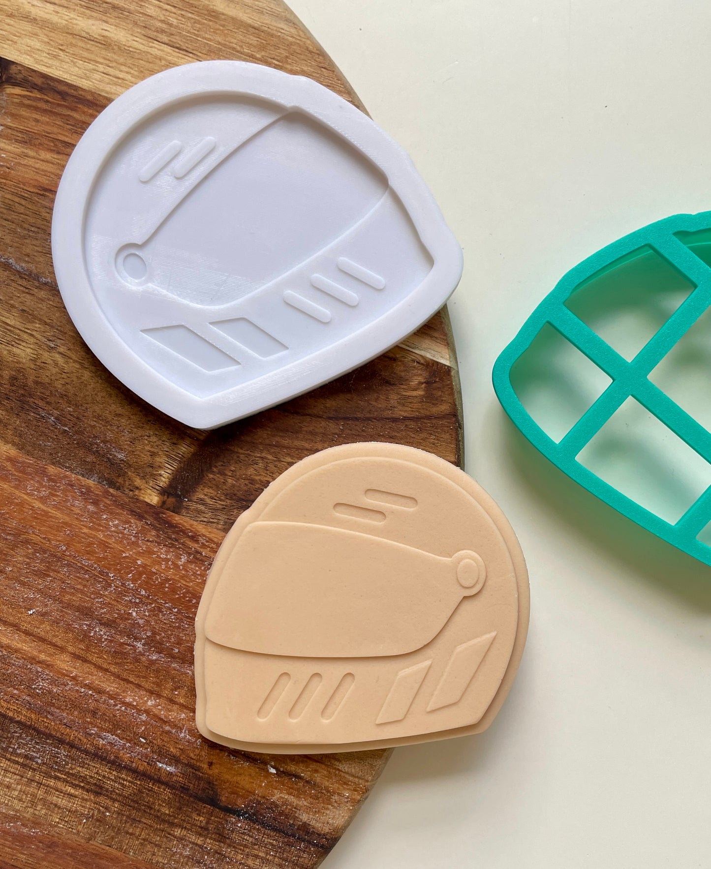 Helmet | Embosser / Debosser And Cutter Set