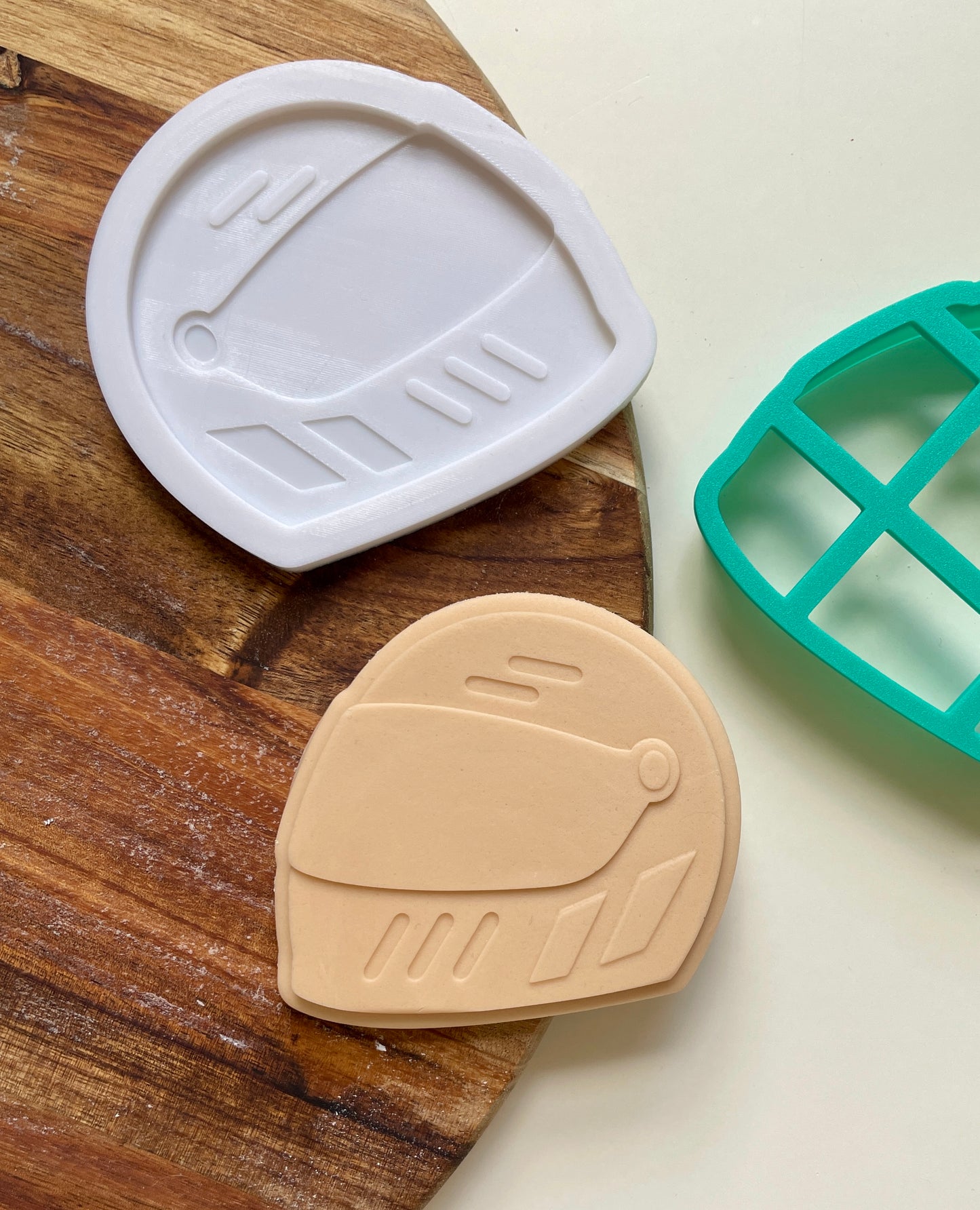 Helmet | Embosser / Debosser And Cutter Set