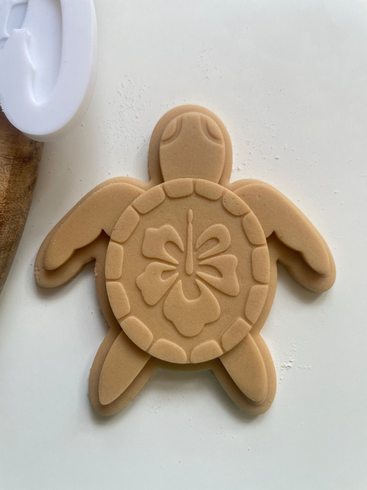 Hawaii Sea Turtle With Hibiscus Pattern | Embosser / Debosser And Cutter Set