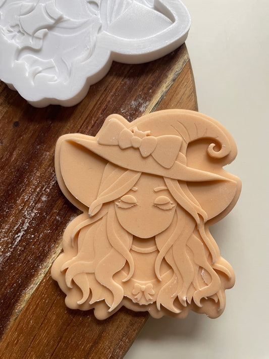 Pretty Whimsical Witch | Embosser / Debosser and Cutter Set