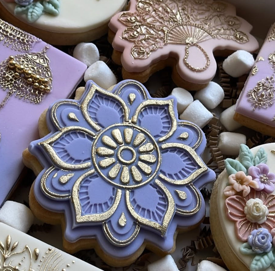 Mandala Flower. Embosser / Debosser And Cutter Set