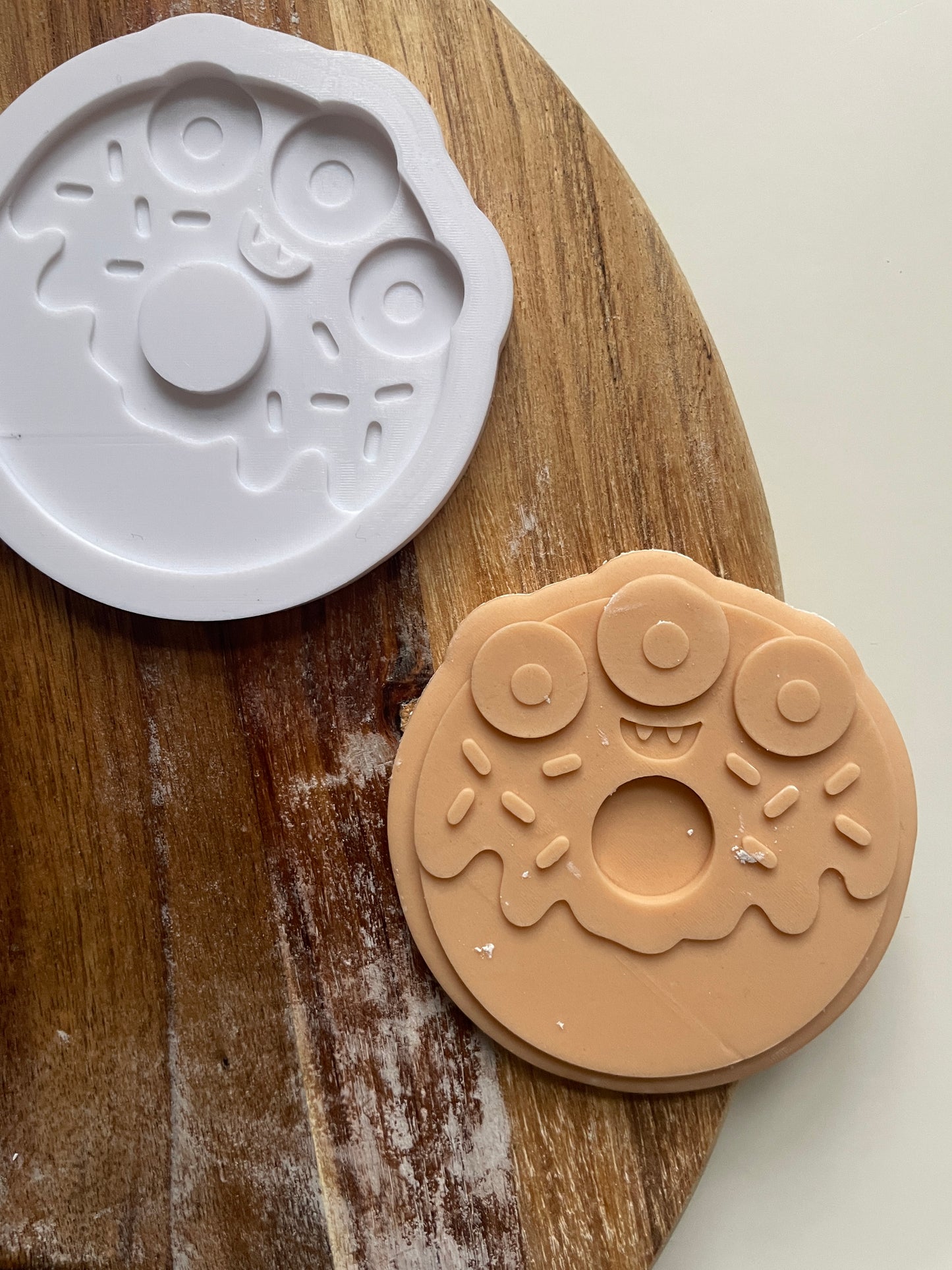 Trick Or Treat | Embosser / Debosser And Cutter Set