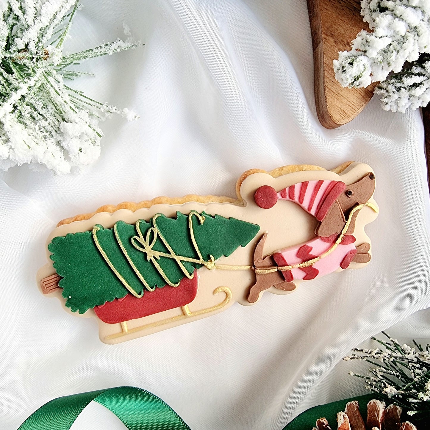 Dachshund Through The Snow  | Embosser / Debosser And Cutter Set (Copy)