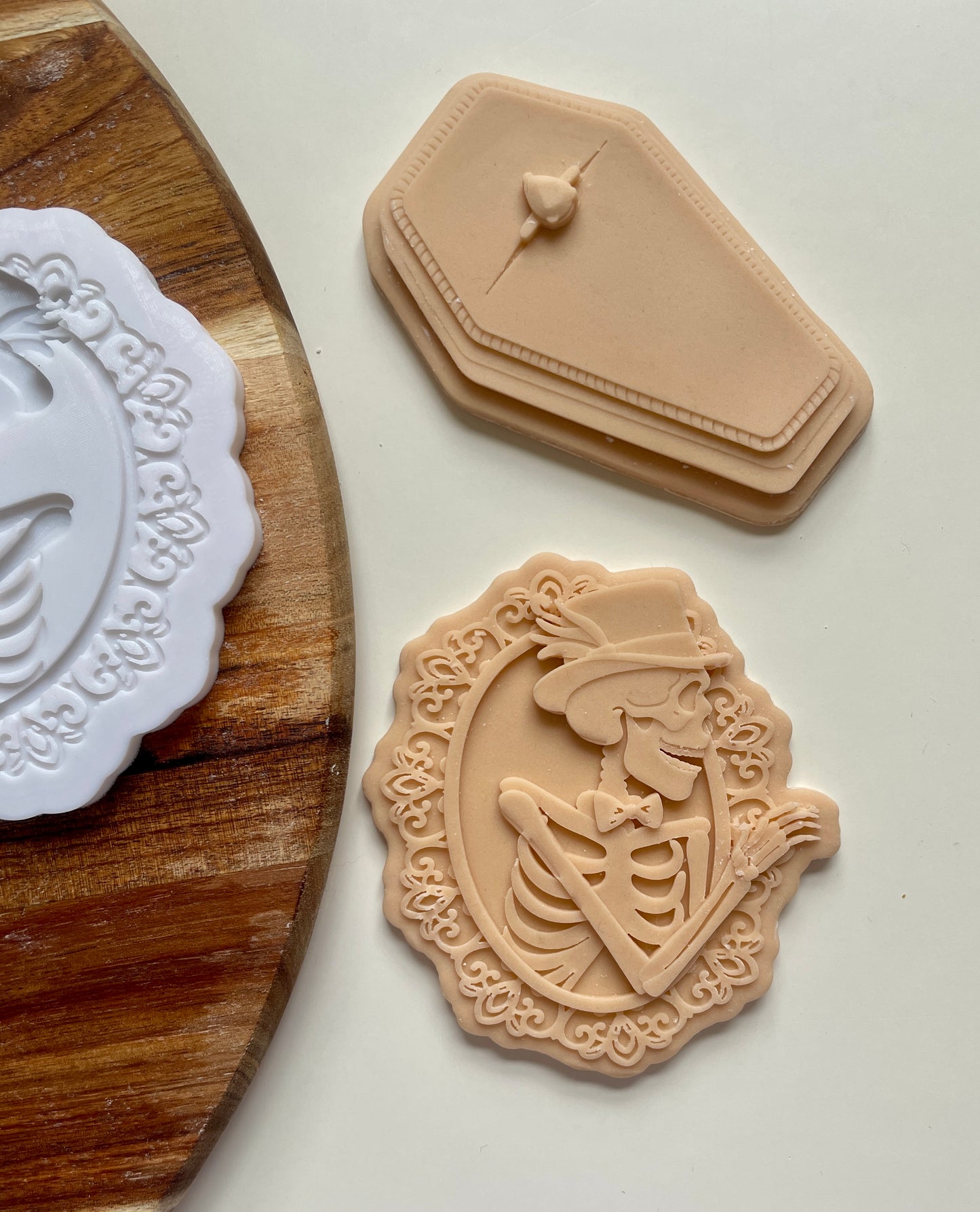 Skeleton Bride And Groom. RIP To The Miss. | Embosser / Debosser And Cutter Set.