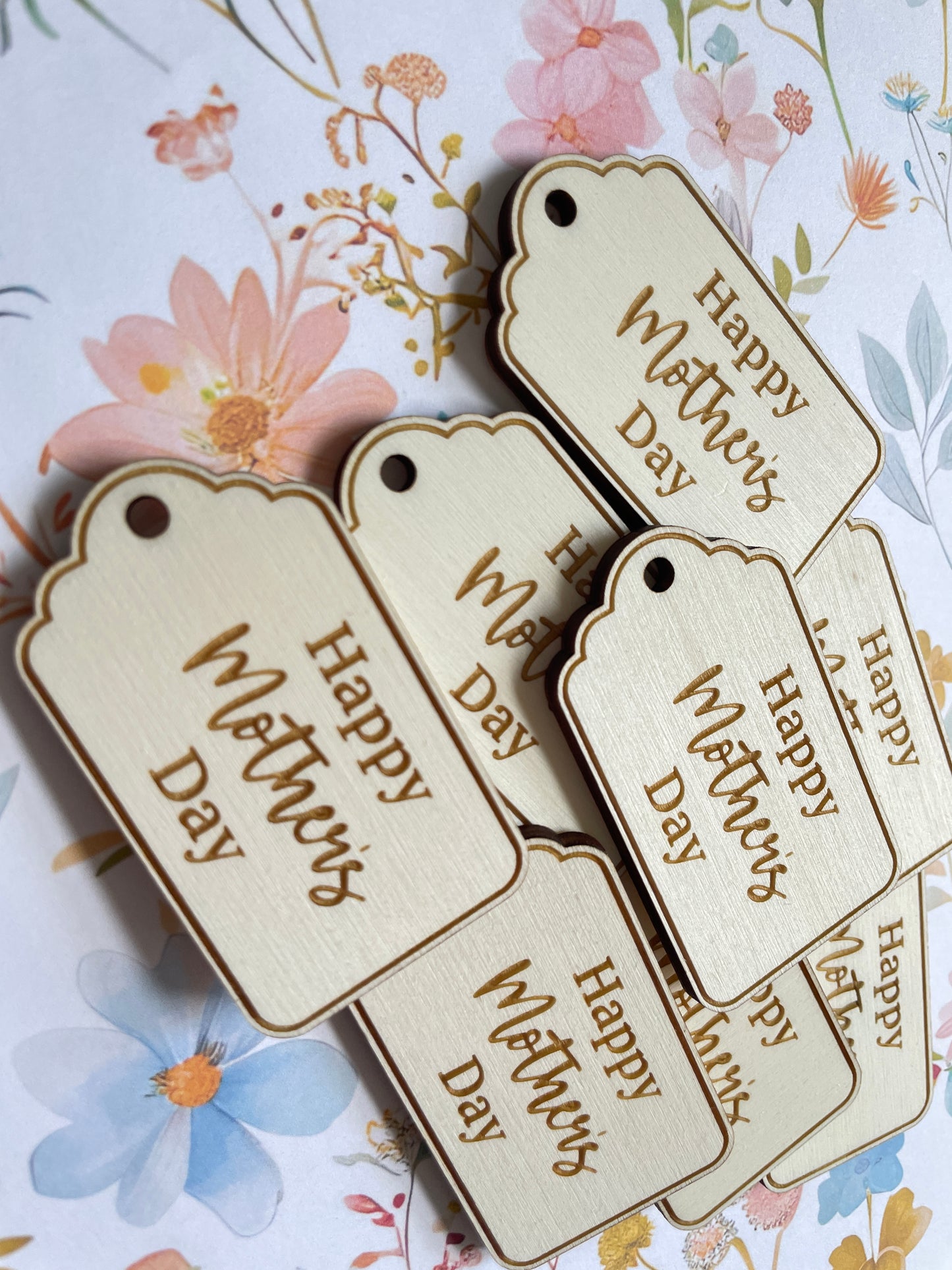 Mother’s Day gift tags. Cake tags.  Father’s Day. Wooden tags. Traditional tags. Present tags. Cupcake tags. Father’s Day gift ideas.
