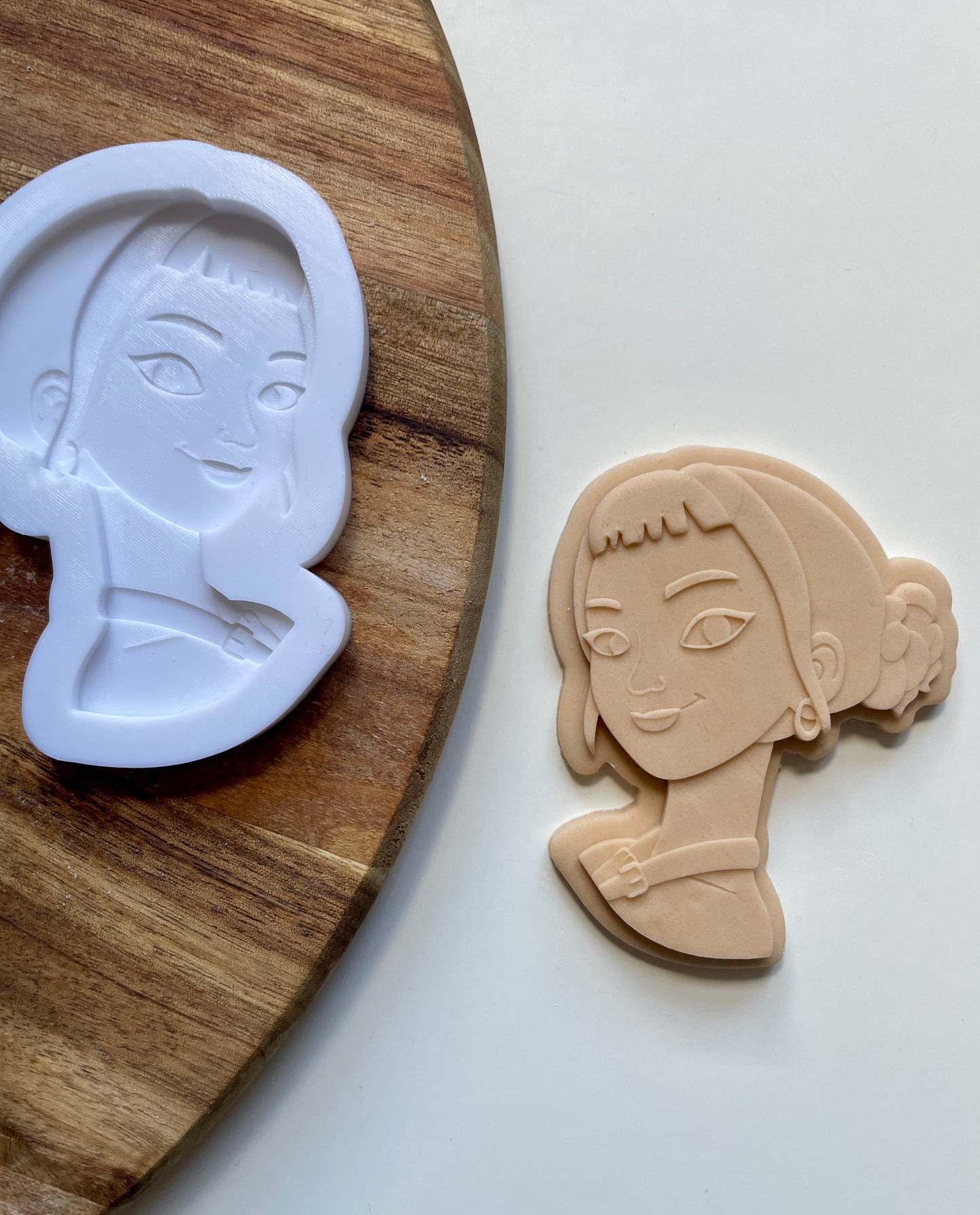 Zoey | Embosser / Debosser And Cutter Set