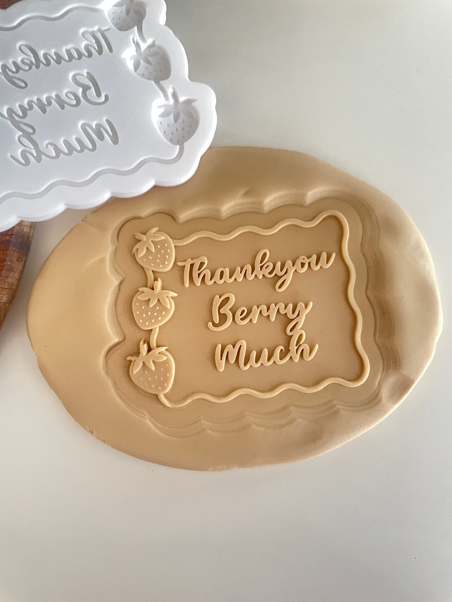 Thank you Berry Much ( Strawberry ) | Embosser / Debosser And Cutter Set