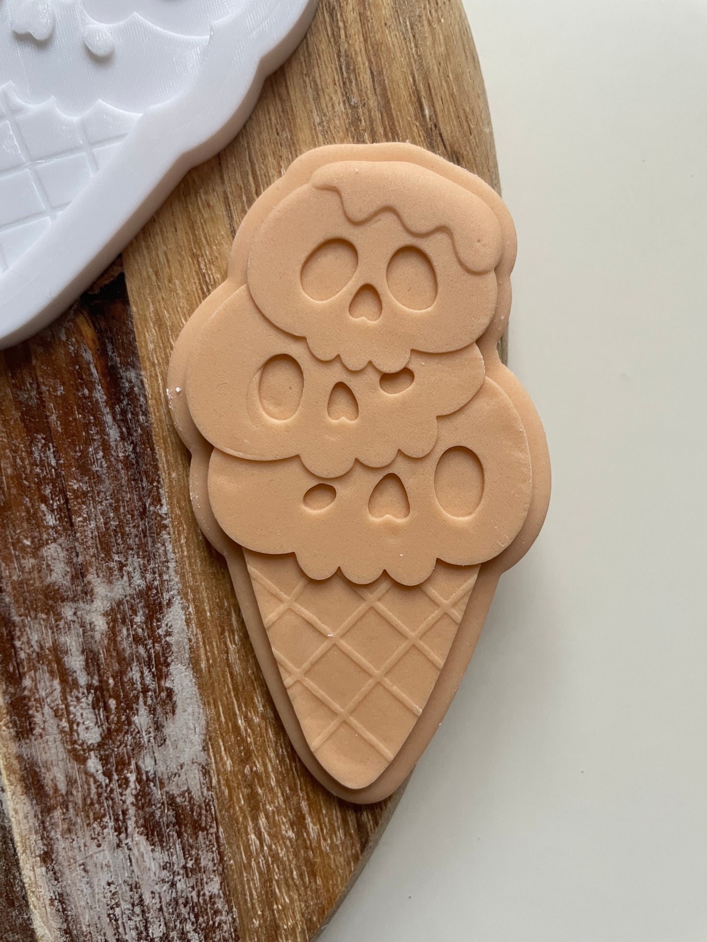 Trick Or Treat | Embosser / Debosser And Cutter Set