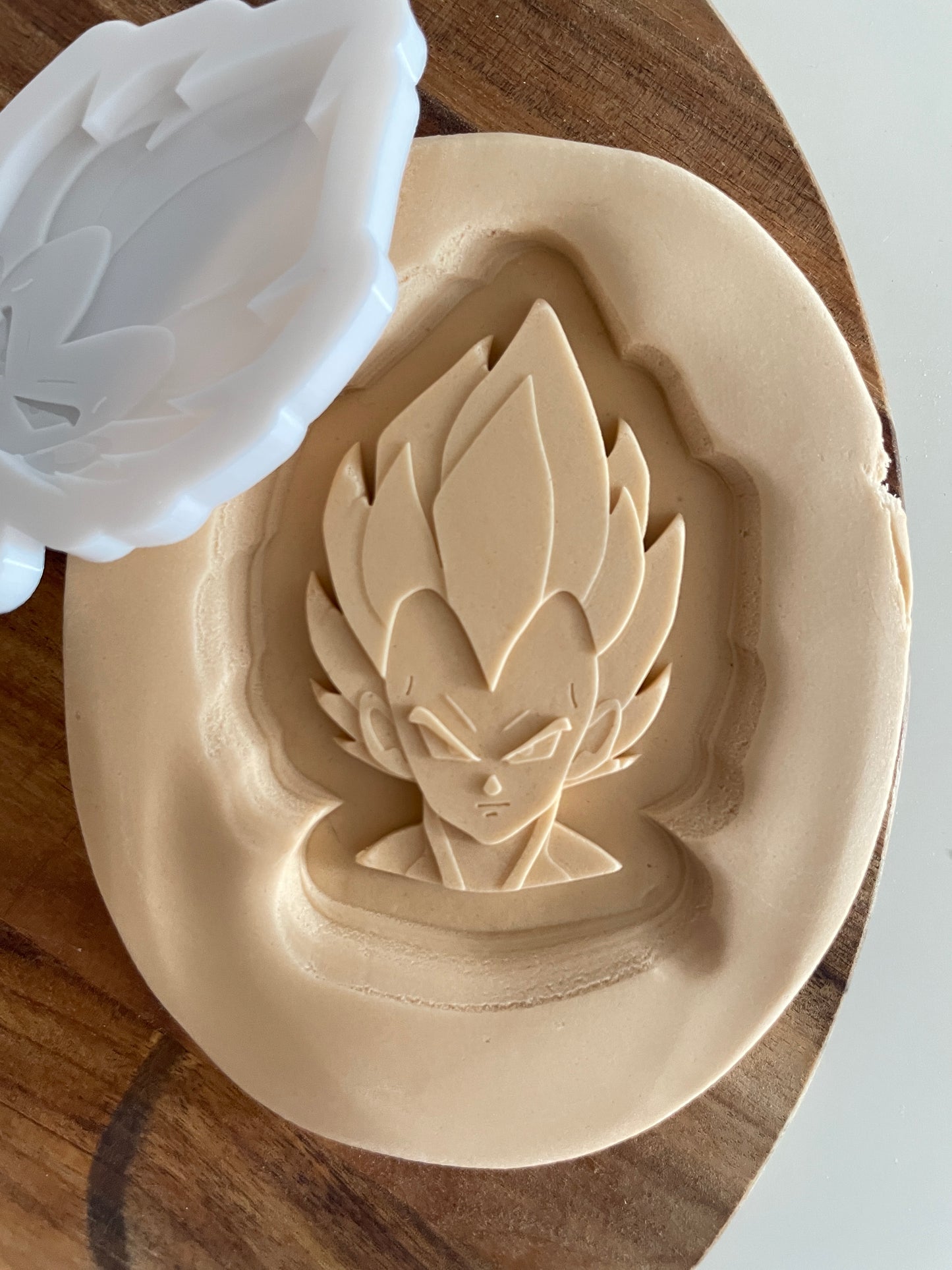 Vegeta | Embosser / Debosser And Cutter Set