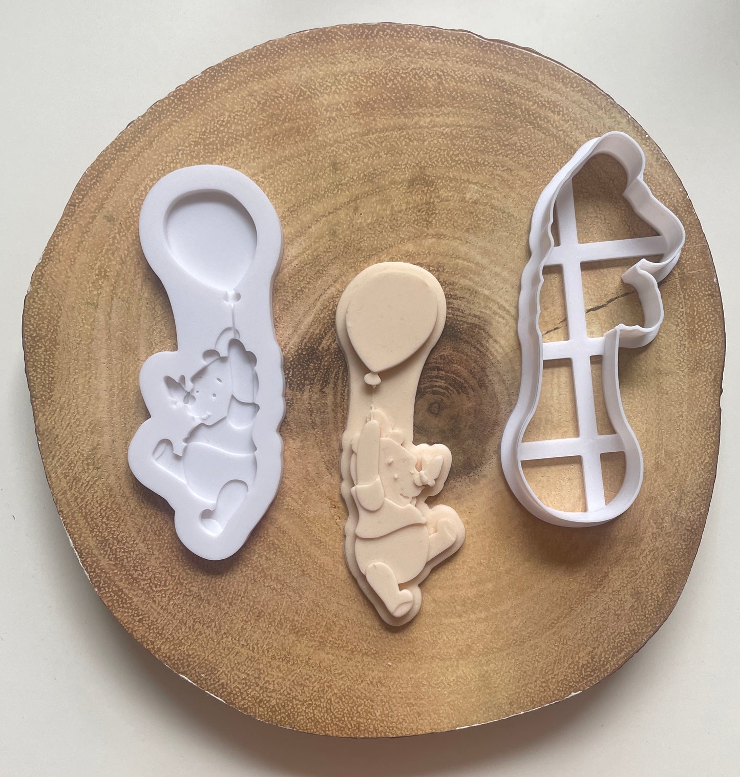 Pooh Bear Holding Balloon | Debosser / Embosser And Cutter Set