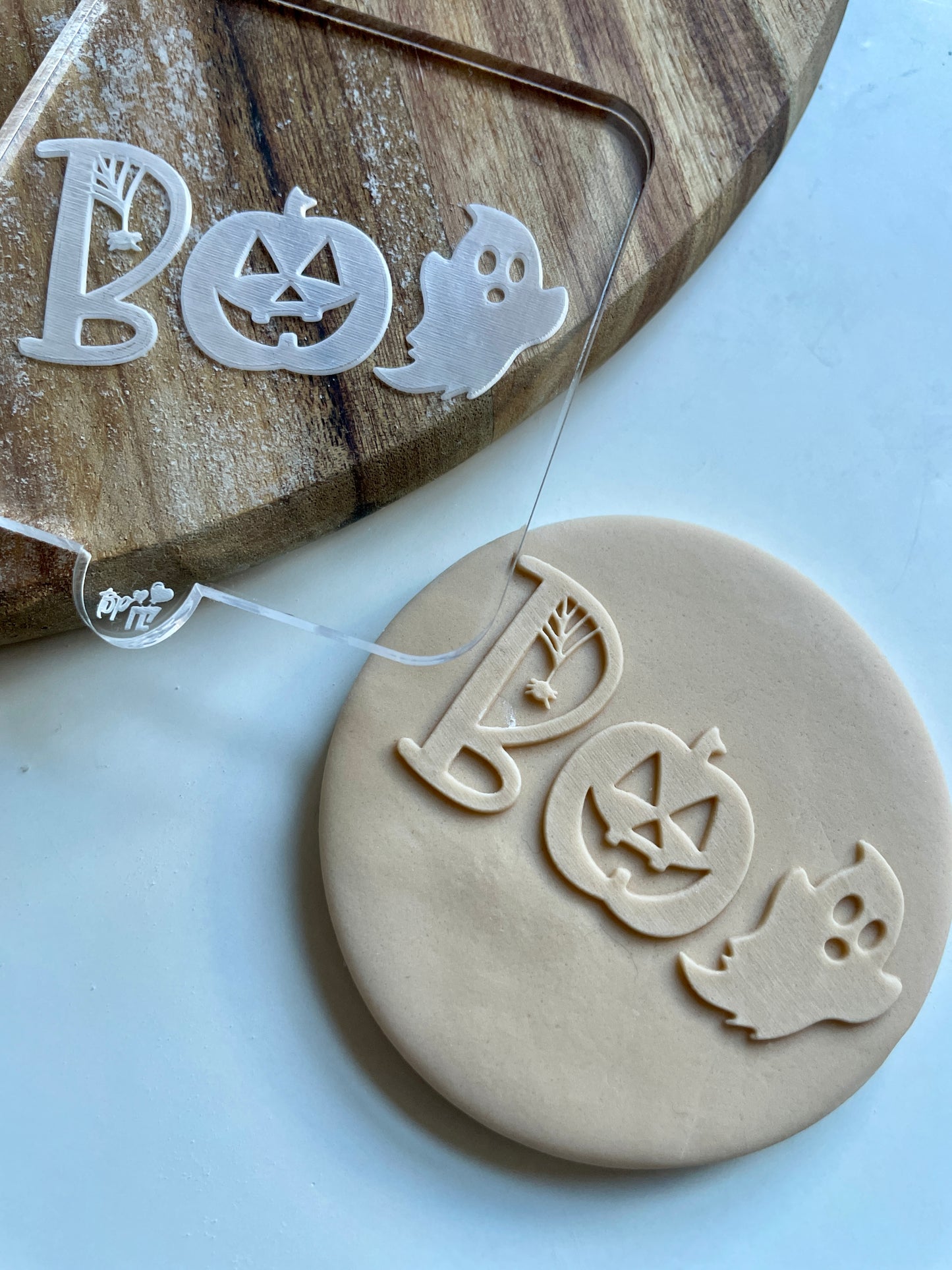 Halloween Boo | Debosser / Embosser And Cutter Set
