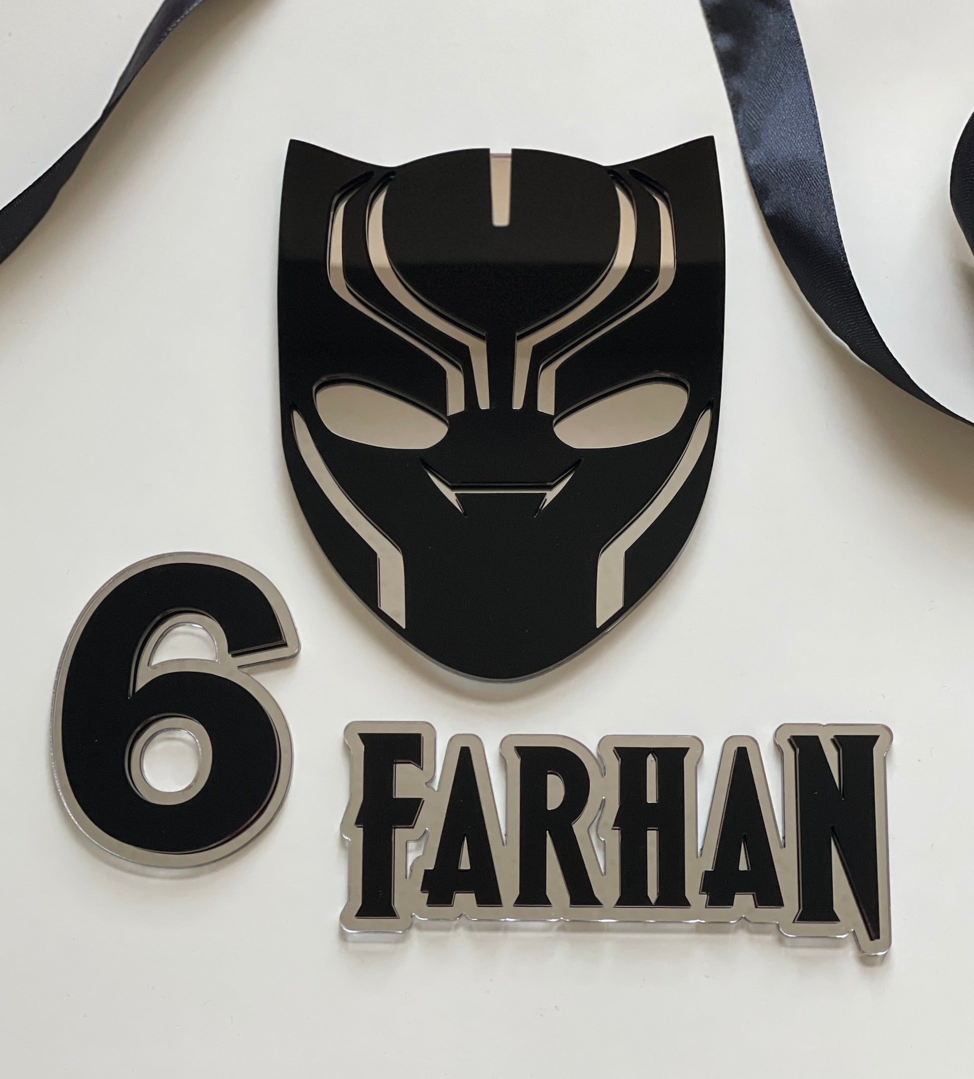 Black panther theme cake charm set 