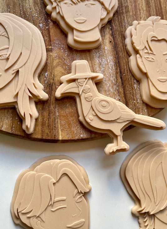 Suspicious Magpie | Embosser / Debosser And Cutter Set