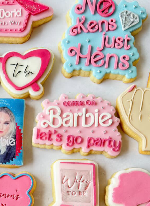 Barbie Let’s Go Party | Debosser And Cutter Set.