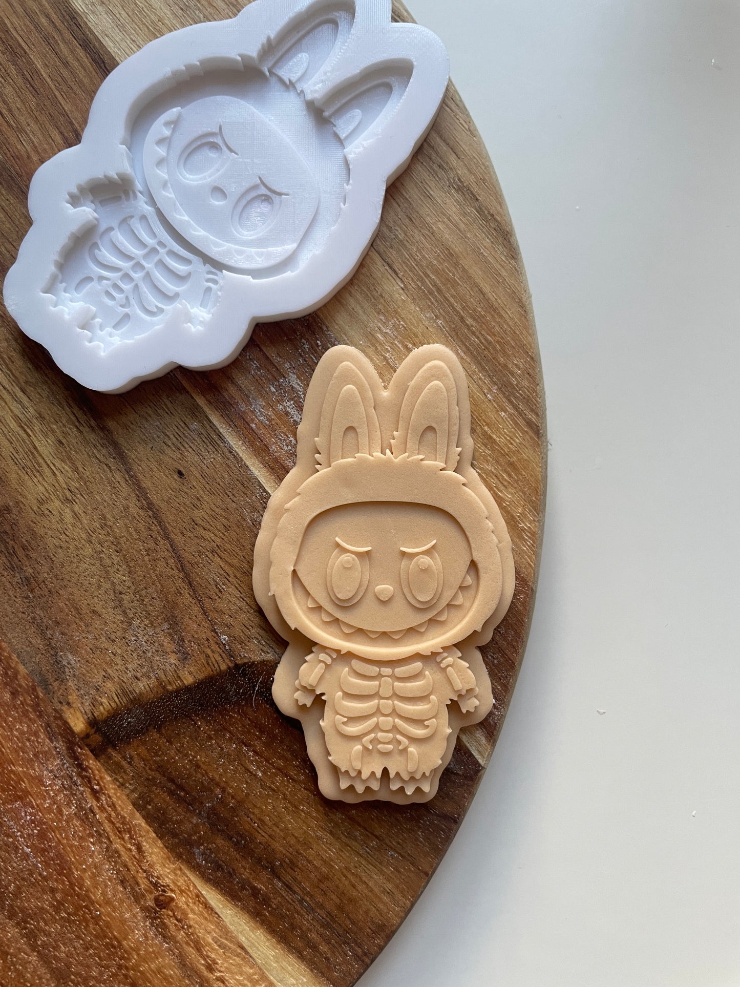 Skeleton Lab Monster | Embosser / Debosser and Cutter Set