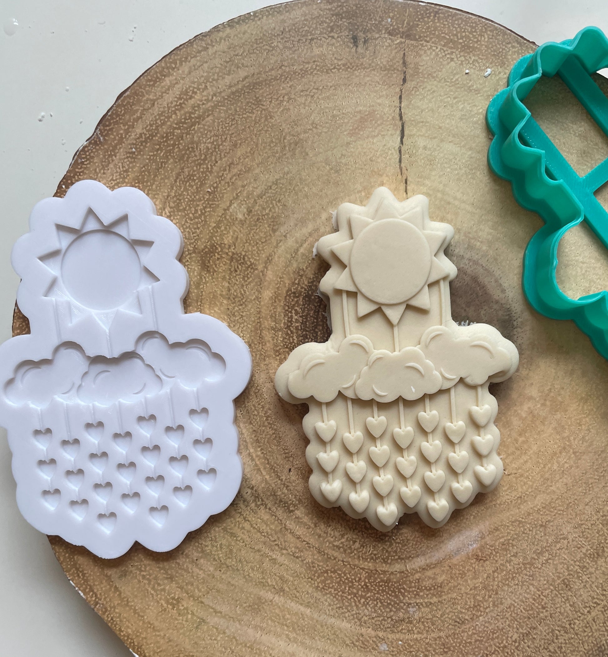 Baby cot mobile rain cloud sun debosser for fondant 